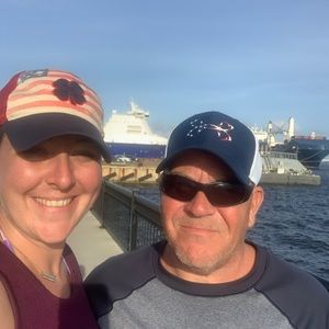 Meet your Posher, Tom